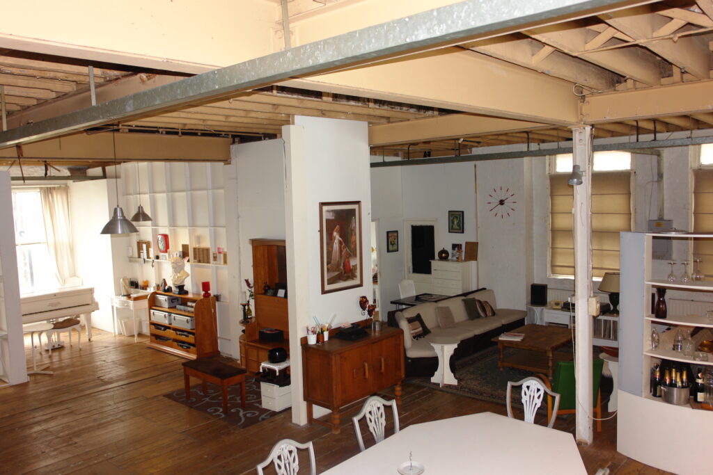 Gallery Item