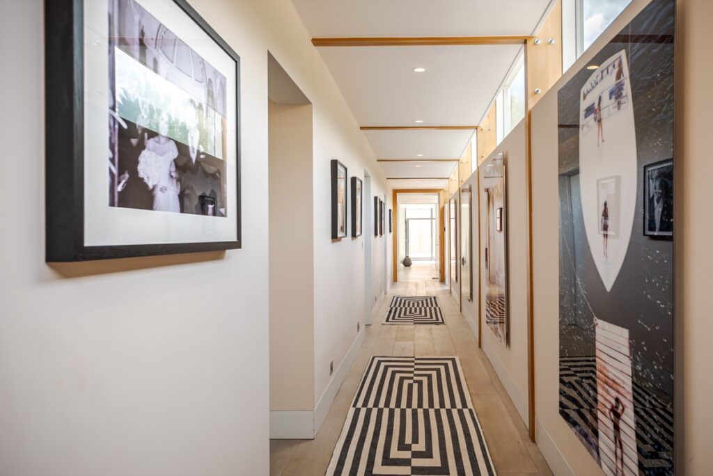 Gallery Item
