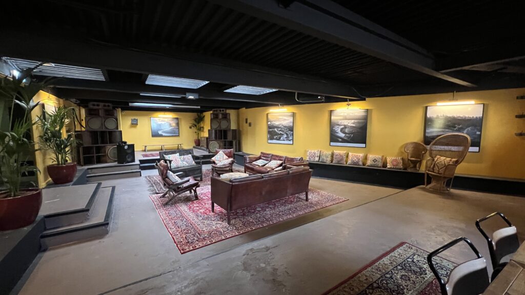 Gallery Item