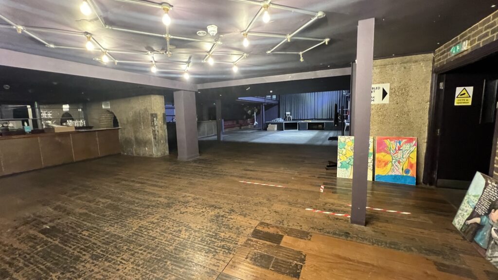 Gallery Item