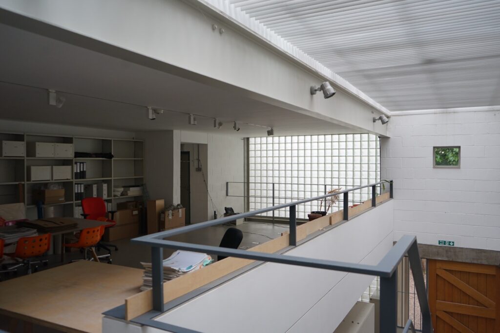 Gallery Item